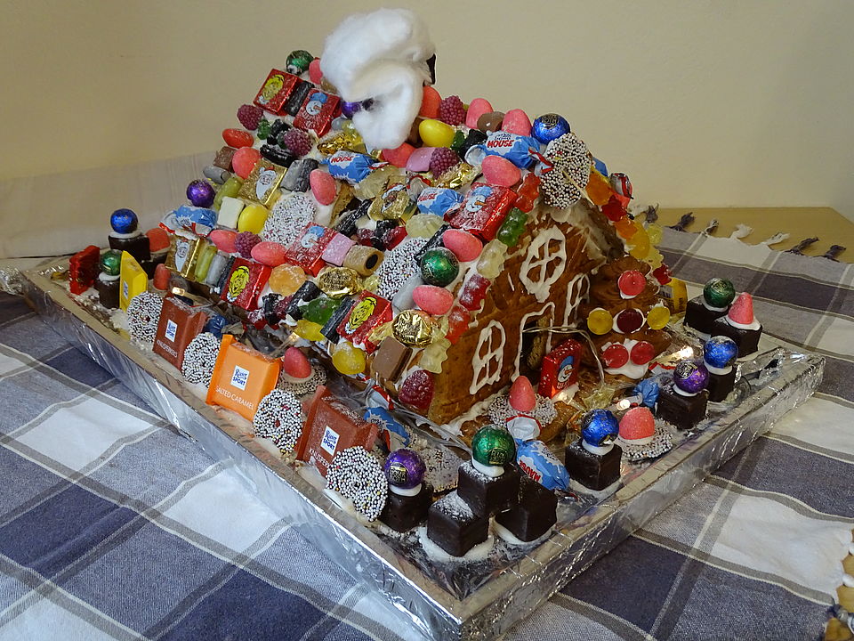 Kerstin Baxmann liebevoll gebaute Lebkuchenhaus
